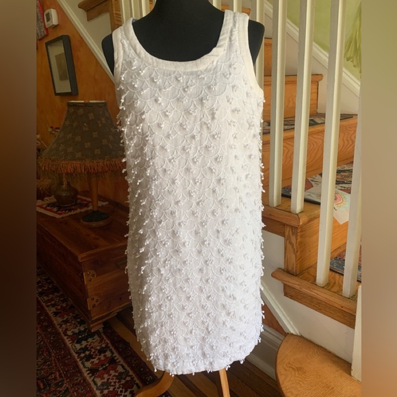 Linen Vineyard Vines Mini.Dress White Scallop Embroidered Shift Nautical in Sz 8 - Picture 15 of 16